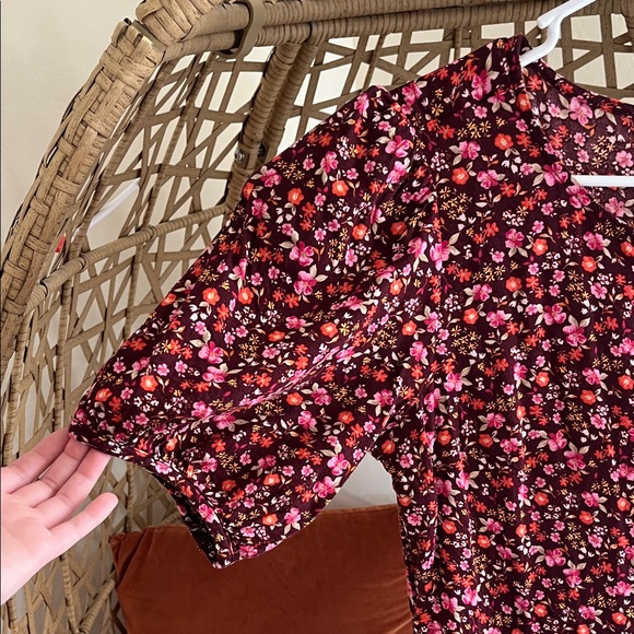 Floral Puff-Sleeve Dress in Burgundy and Pink - Picture 4 of 5